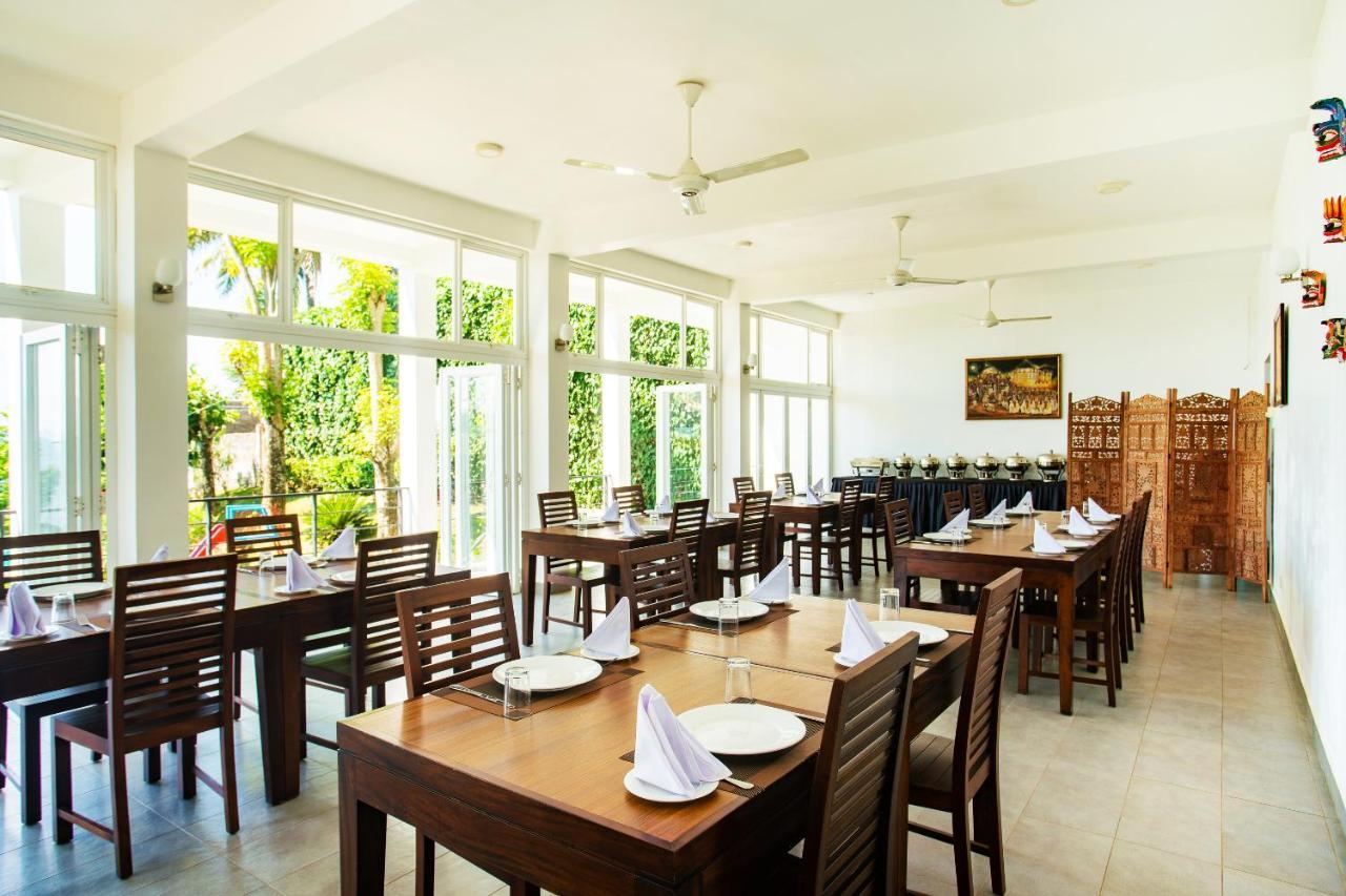 The Kandyan Villa エクステリア 写真